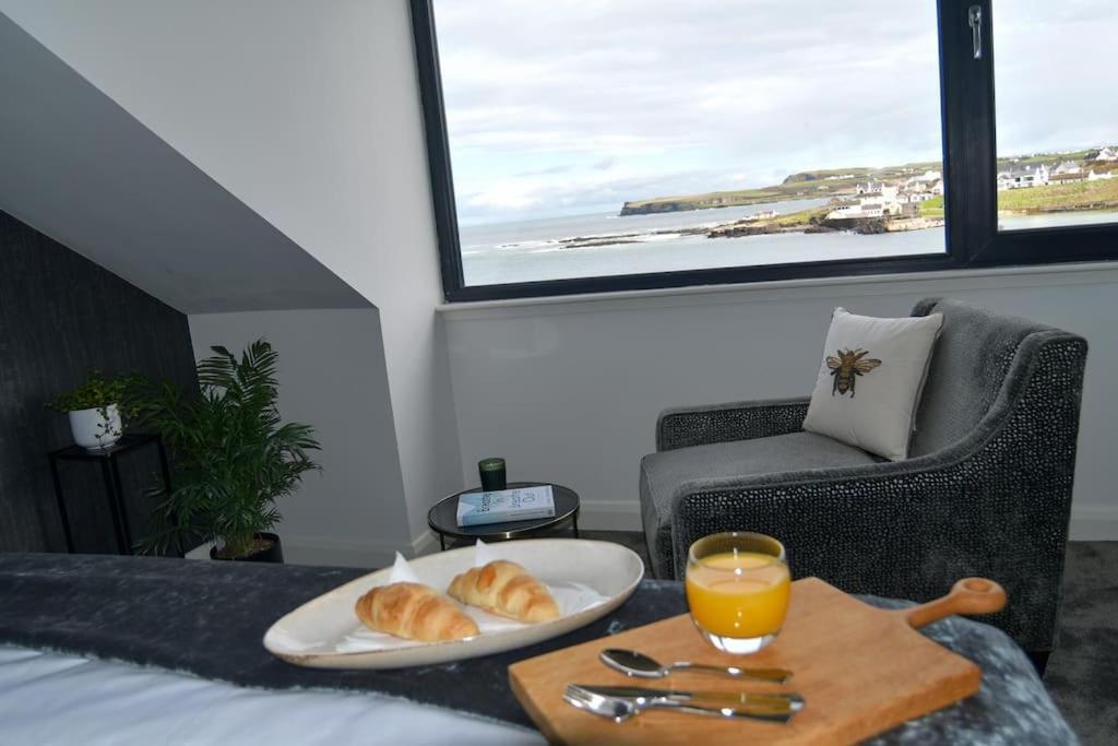 Shoreline Portballintrae North Coast Views Near Giants Causeway & Royal Portrush Bagian luar foto